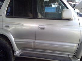 1999 TOYOTA 4RUNNER, LIMITED MODEL, SR5, AT, 3.4L, 4WD.  Z26488